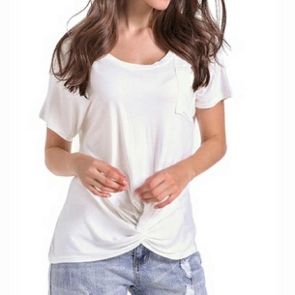 ⬇️ Leo Rosi Ivory White Knotted Front Tee w Pocket